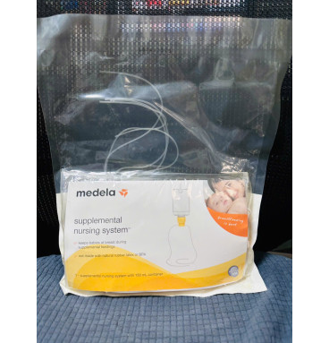 Bộ câu sữa Medela kèm bình 150ml Bộ câu sữa Medela kèm bình 150ml